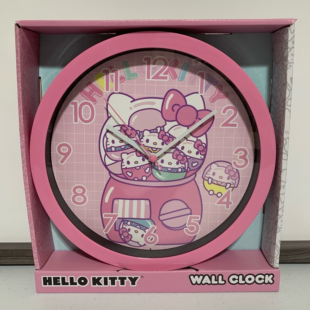 Hello Kitty by Sanrio Analog Wall Clock-New in Box
